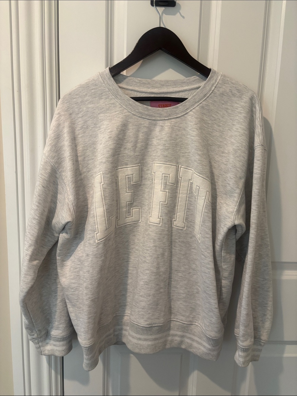 Starfit Light Gray Crewneck Sweatshirt with Subtle Raised Logo